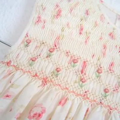 SMOCKING 029
