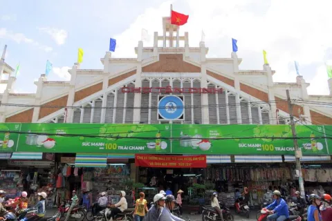 Điểm danh 3 khu chợ bán phụ liệu may đệm vai áo khoát tại TP.HCM