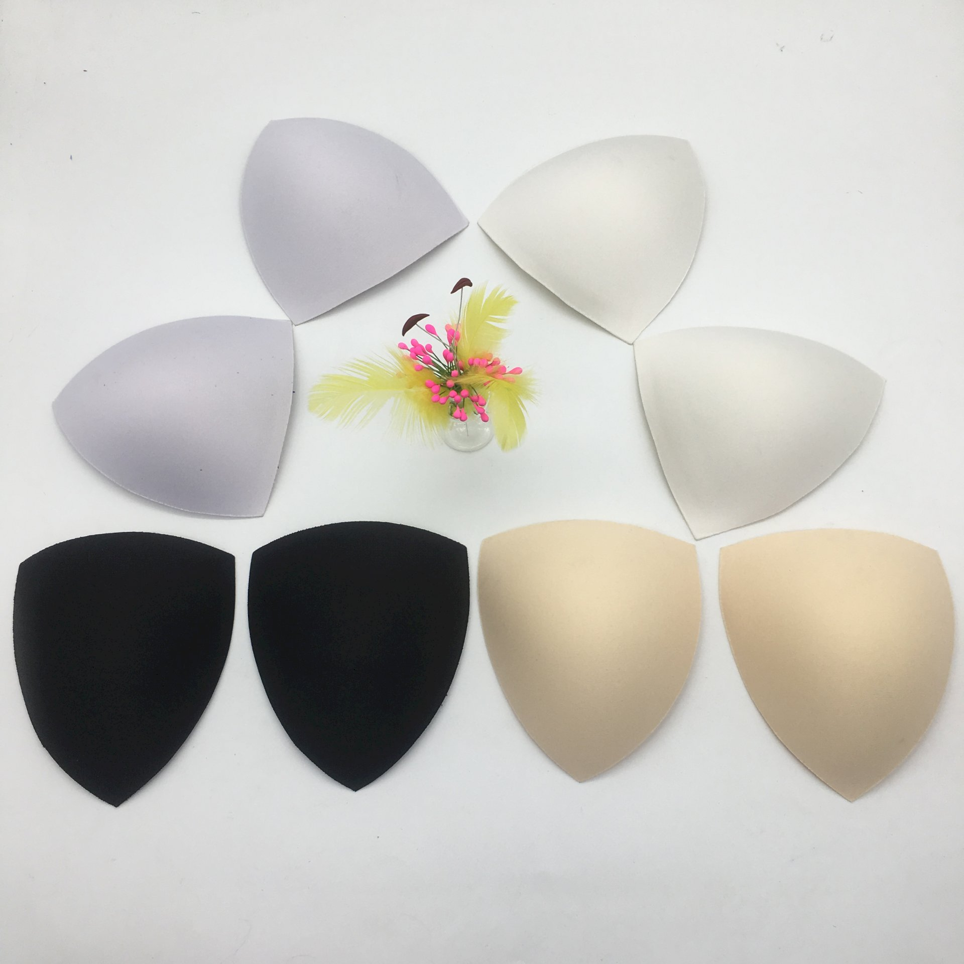 3 lý do bạn nên lựa chọn xưởng sản xuất đệm vai áo đầm giá rẻ, uy tín